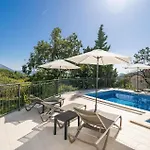 Beach Front Home In Mlini Feriehus *