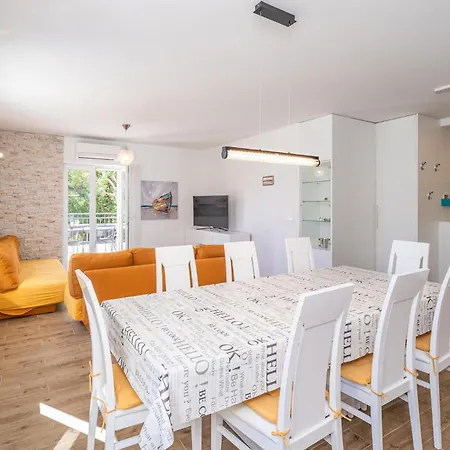 Awesome Home In Mlini Mlini
